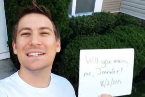 Marriage proposals that captivated Internet users