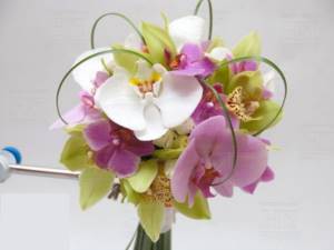 Преимущества букетов невесты из орхидей