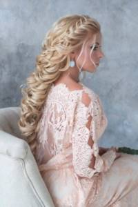 Hairstyle with complex braiding