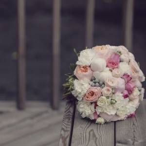 powdery bridal bouquet