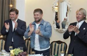 Ramzan Kadyrov (center) and Dmitry Kharatyan (far right)