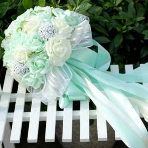 varieties of mint shades for a wedding bouquet