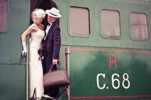 ретро поезд для свадебного путешествия