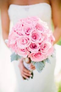 Pink bouquet for a wedding