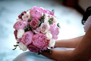 Розовый букет невесты 2