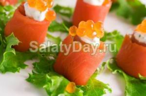 Salmon rolls with filling