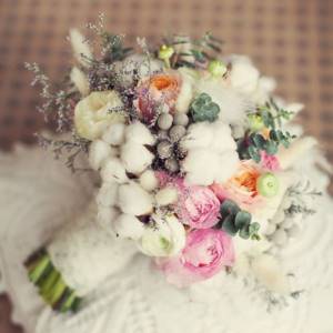 what to combine cotton with in a wedding bouquet