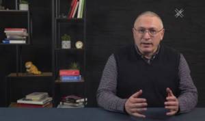 Now Mikhail Khodorkovsky runs his own channel on YouTube