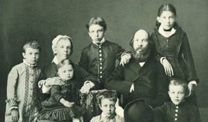 Ulyanov family (1879)