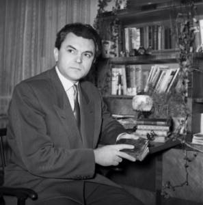 Sergei Bondarchuk at home, 1956