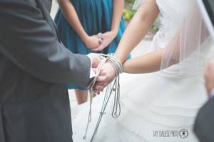 символическая свадебная церемония - узы любви