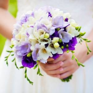 Lilac bouquet with freesias
