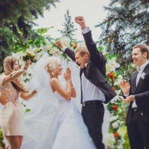 Сколько должно быть свидетелей и подружек невесты на свадьбе