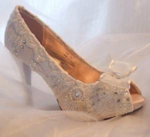 Wedding lace shoes