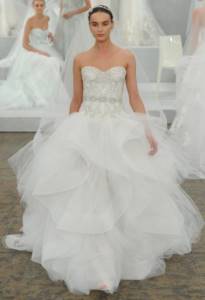 Wedding dress Monique Lhuillier