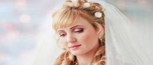 Wedding hairstyles for medium hair: photos of 2021