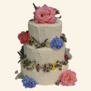 wedding cakes with cream