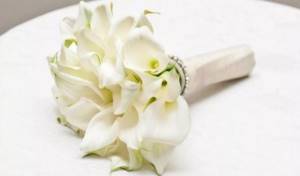 Wedding bouquet of callas