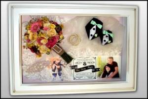 A wedding bouquet can be used to create a memorable picture