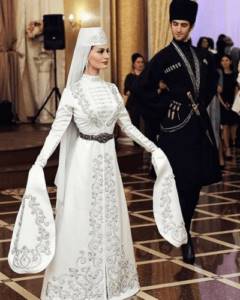 свадебный осетинский наряд