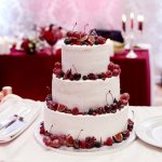 Свадебный торт с фруктами 3