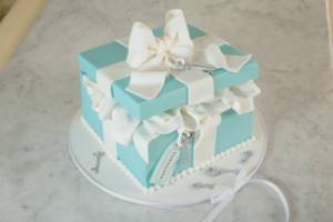Tiffany wedding cake 6