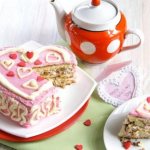 DIY heart-shaped cake
