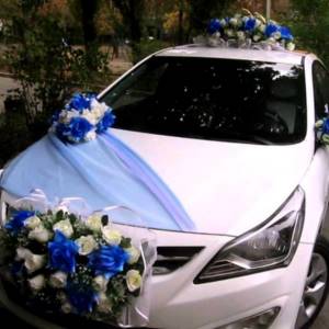 car decoration with flowers
