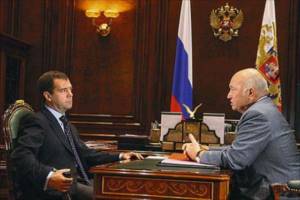 В 2010 году Дмитрий Медведев отправил Юрия Лужкова в отставку