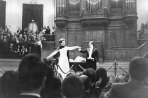 In the early seventies, Maria Callas again tried to regain her big name in the world of opera and gave several concerts in Europe, but these performances were not awarded much success or public attention.