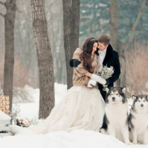 outerwear for the bride in winter