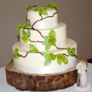 весеннее оформление торта на свадьбу