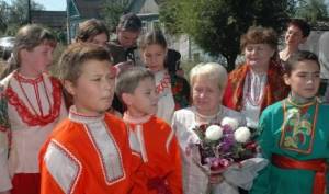 Visit to his native Beketovka (2004)