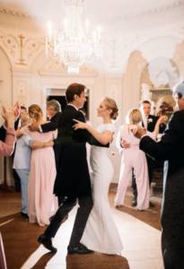 All about the first dance at a wedding