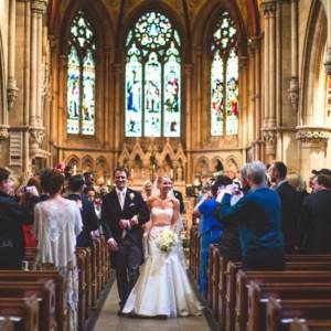 choosing a date for a church wedding