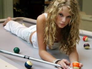 Young Taylor Swift