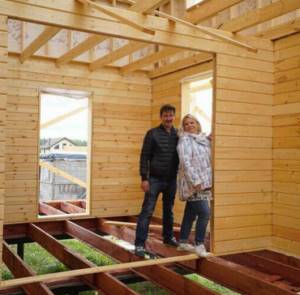 During self-isolation, Yana and her husband completed the construction of a new country house