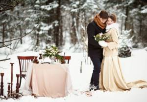 winter image of a bride, bride in a coat