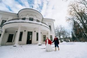 Winter wedding in Serednikovo