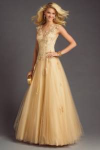 Gold dress with accessories